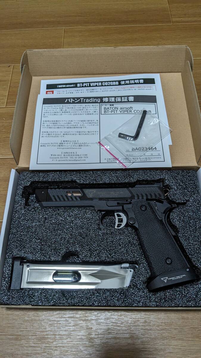 BATON BT PIT VIPER Co2 GBB リアル刻印 Ver JW TTI 【新古品】_画像1