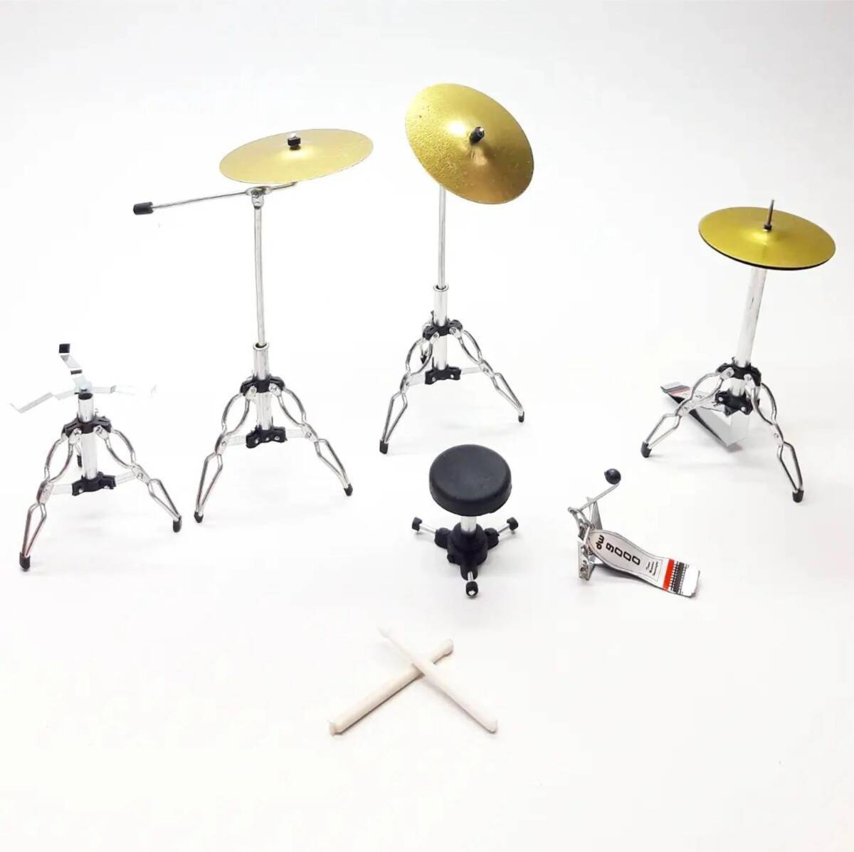  Beatles miniature drum + guitar + amplifier + Mike set 15cm Mini musical instruments model 