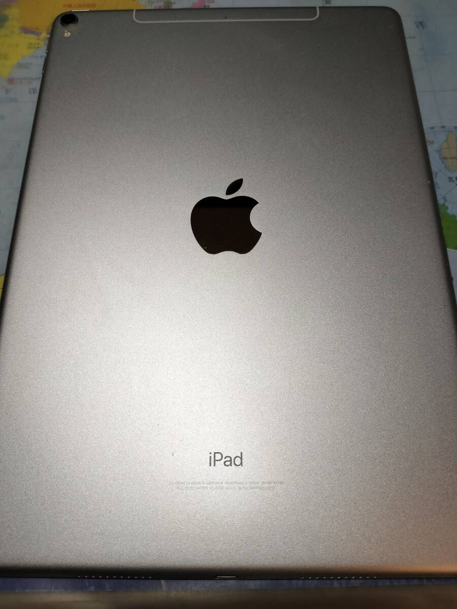 au　iPad pro 10.5 64GB wifi+cellular シルバー 中古_画像3