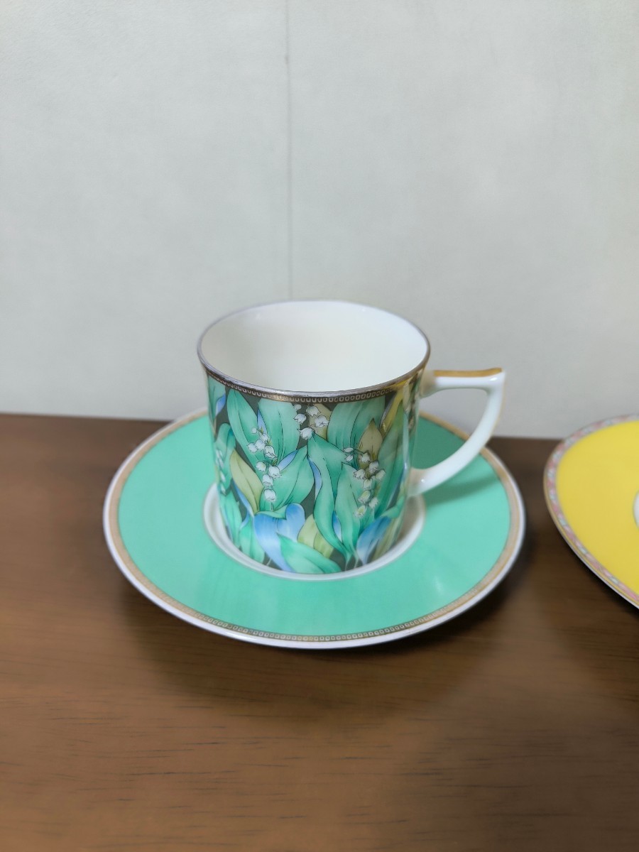 鳴海製陶　NARUMI　JAPAN　カップ ティーカップ 色違い5客セット　 金縁　コーヒー アンティーク 花柄 食器 陶器_画像6