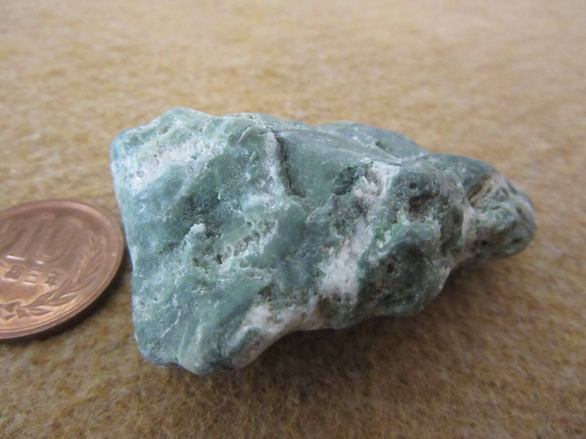 Ｈ　ナミビア産緑石　鉱物　小品_画像2
