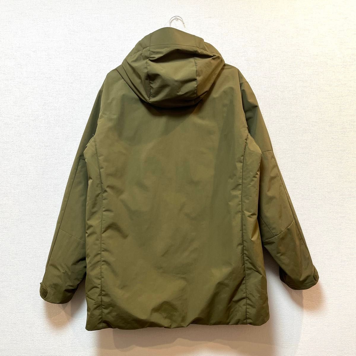 美品】UNIQLO(ユニクロ)ハイブリッドダウンパーカー Lサイズ 美品】UNIQLO(ユニクロ)ハイブリッドダウンパーカー Lサイズ