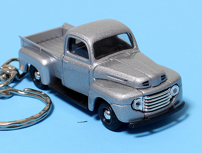 ★☆FORD F1 Pick Up☆フォード F1 ピックアップ☆1948☆トラック☆ミニカー☆キーホルダー・アクセサリー☆★_画像1