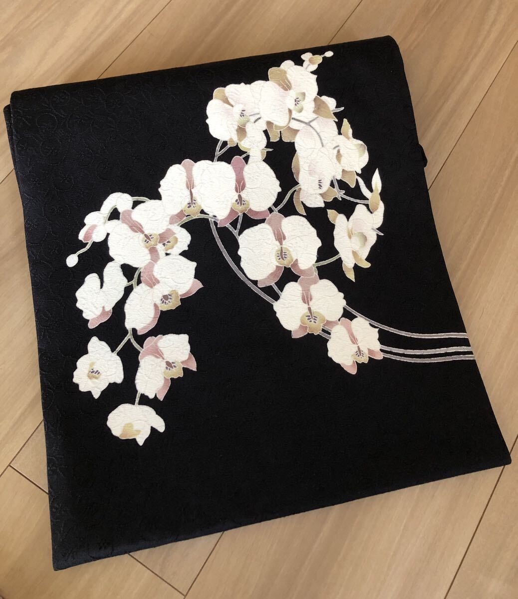 名古屋帯　仕立て上がり　胡蝶蘭　黒　縮緬 日本の伝統美