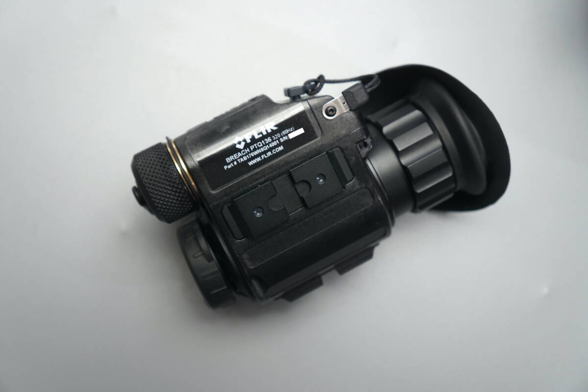 実物 新品 2023年製 FLIR PTQ136 BREACH 320x256 60 Hz (Trijicon Leupold PVS PSQ ATPIAL ptw トレポン peq15 wilcox surefire )の画像2