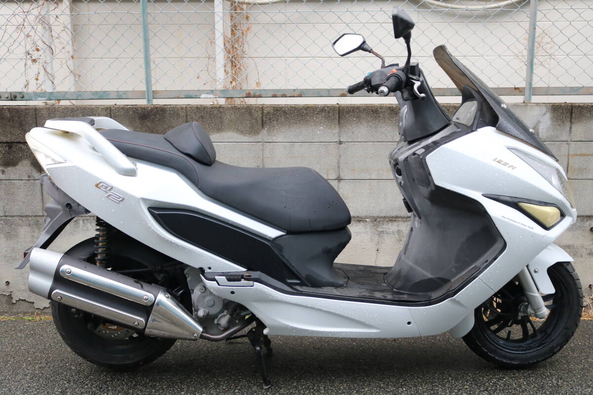 数年放置の為、、3400KM！？　マジェスティ125より大きい　パワフルDOHCエンジン125cc　DAELIM　デイリン　Q2　　スマートキー（予備あり）_画像1