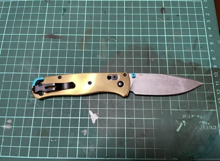 Benchmade 535 ナイフ 。ベンチメイド 登山 釣り キャンプ ブッシュクラフト クマ対策 護身用 狩猟 鹿狩 猪狩 熊狩の画像3