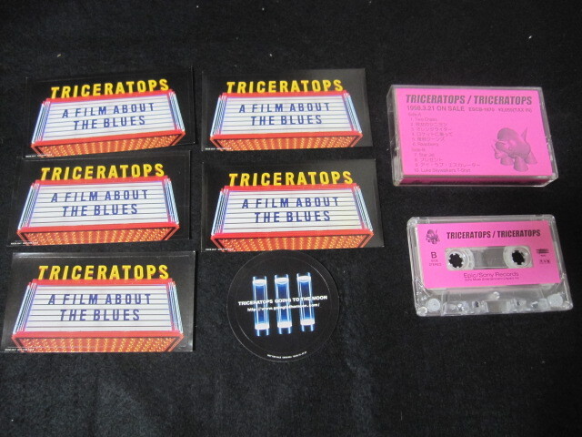 TRICERATOPS(トライセラトップス【アルバム『TRICERATOPS』非売品カセットテープ、ステッカー(A FILM ABOUT THE BLUES 他)2種6枚】 　_画像1