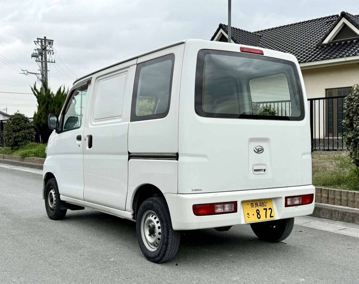 平成24年 ダイハツ ハイゼット カーゴ バン 車検６年１１月まで! オートマ! 機関良好! タイチェーン! 売り切り!の画像4