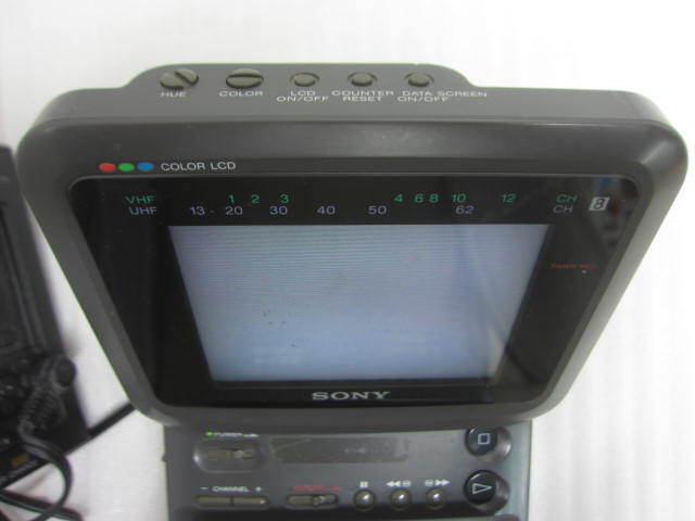 1989年製 SONY ソニー GV-9 VIDEO WALKMAN video8 ビデオウォークマン ACパワーアダプター充電器 AC-V30 _画像3