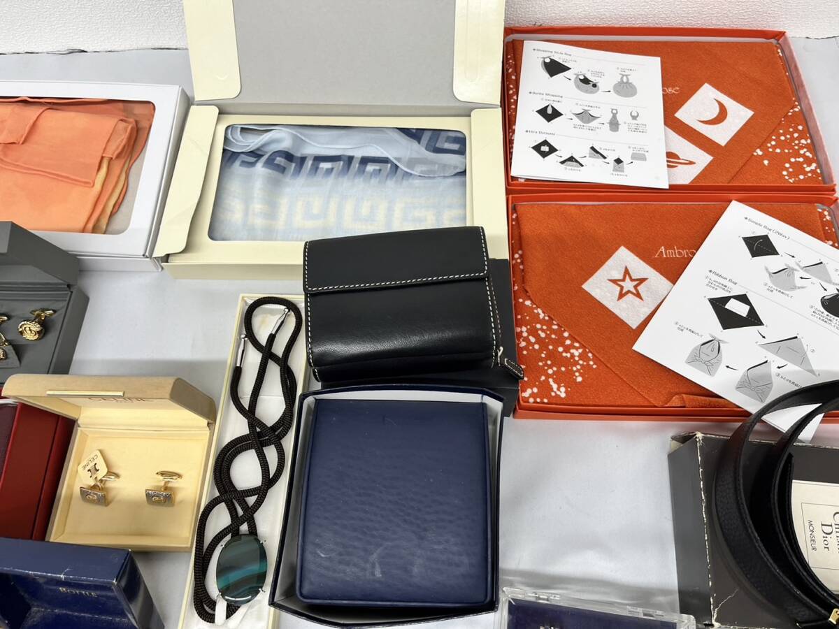 * boxed in the case wristwatch accessory summarize set approximately 150 point Dunhill Celine Dior Cartier Loewe Givenchy etc. *