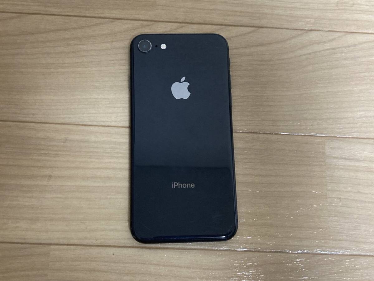 iPhone8 アイフォン 64GB MQ782J/A スマホ apple_画像2