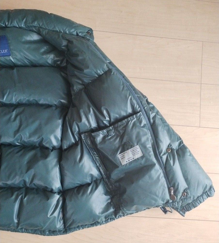モンクレール MONCLER ダウンジャケット 青タグ サイズ表記3(XL モンクレール MONCLER ダウンジャケット 青タグ サイズ表記3(XL