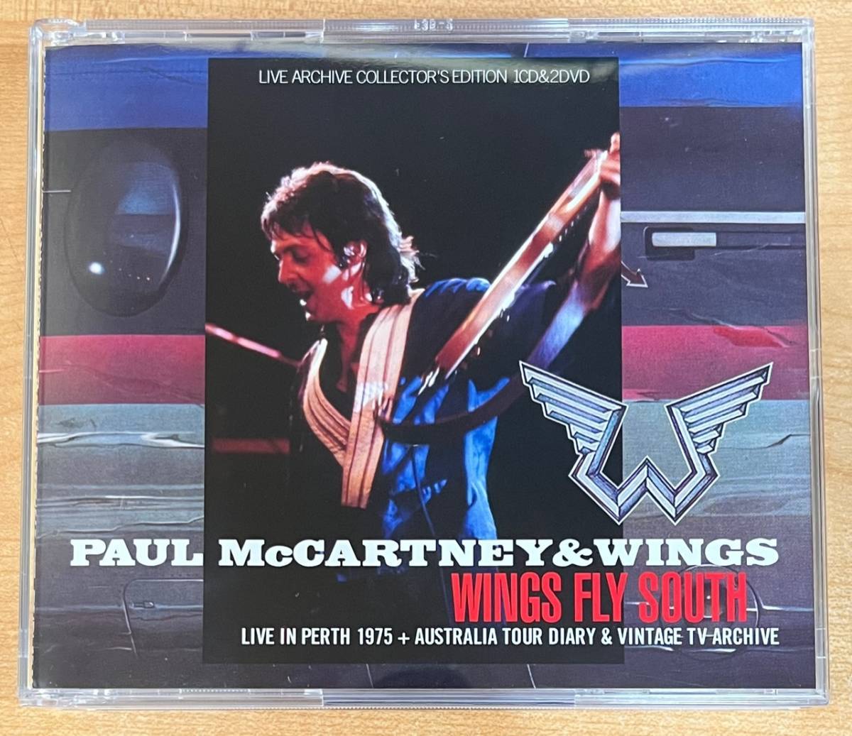 [1CD+2DVD] PAUL McCARTNEY&WINGS / WINGS FLY SOUTH - LIVE IN PERTH 1975 + AUSTRALIA TOUR DIARY&VINTAGE TV ARCHIVE_画像1