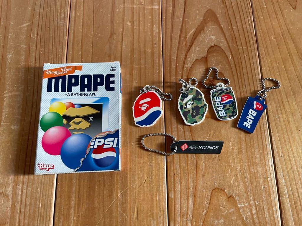 A BATHING APE × PEPSI MAGIC PLATE エイプ　ペプシ　キーホルダー _画像1