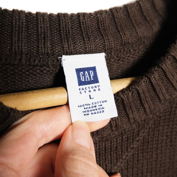 00's ギャップ GAP クルーネック コットン ニットセーター (L) 茶色 ブラウン 無地 前V 00年代 旧タグ オールド 2002年製 Y2K_画像6