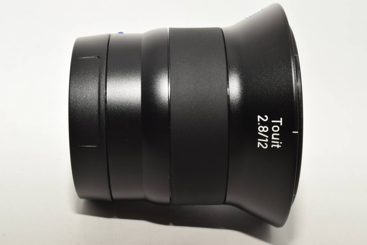 【特上品】 カールツァイス Carl Zeiss 単焦点レンズ Touit 2.8/12 Eマウント 12mm F2.8 APS-Cフォーマット専用 #6815_画像5