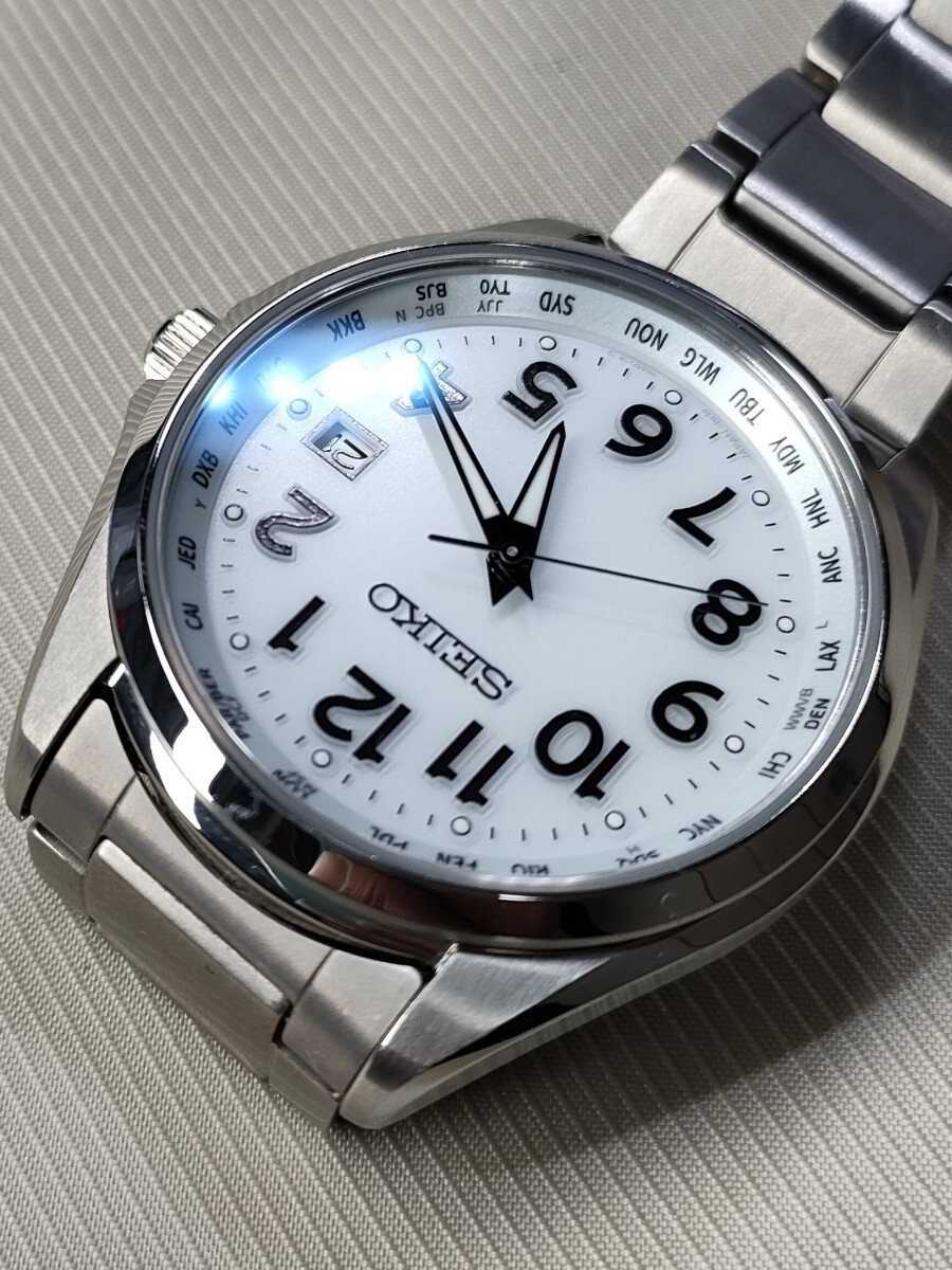 状態良好 稼働品 2022年モデル セイコーセレクション 定価66 000 状態良好 稼働品 2022年モデル セイコーセレクション 定価66 000