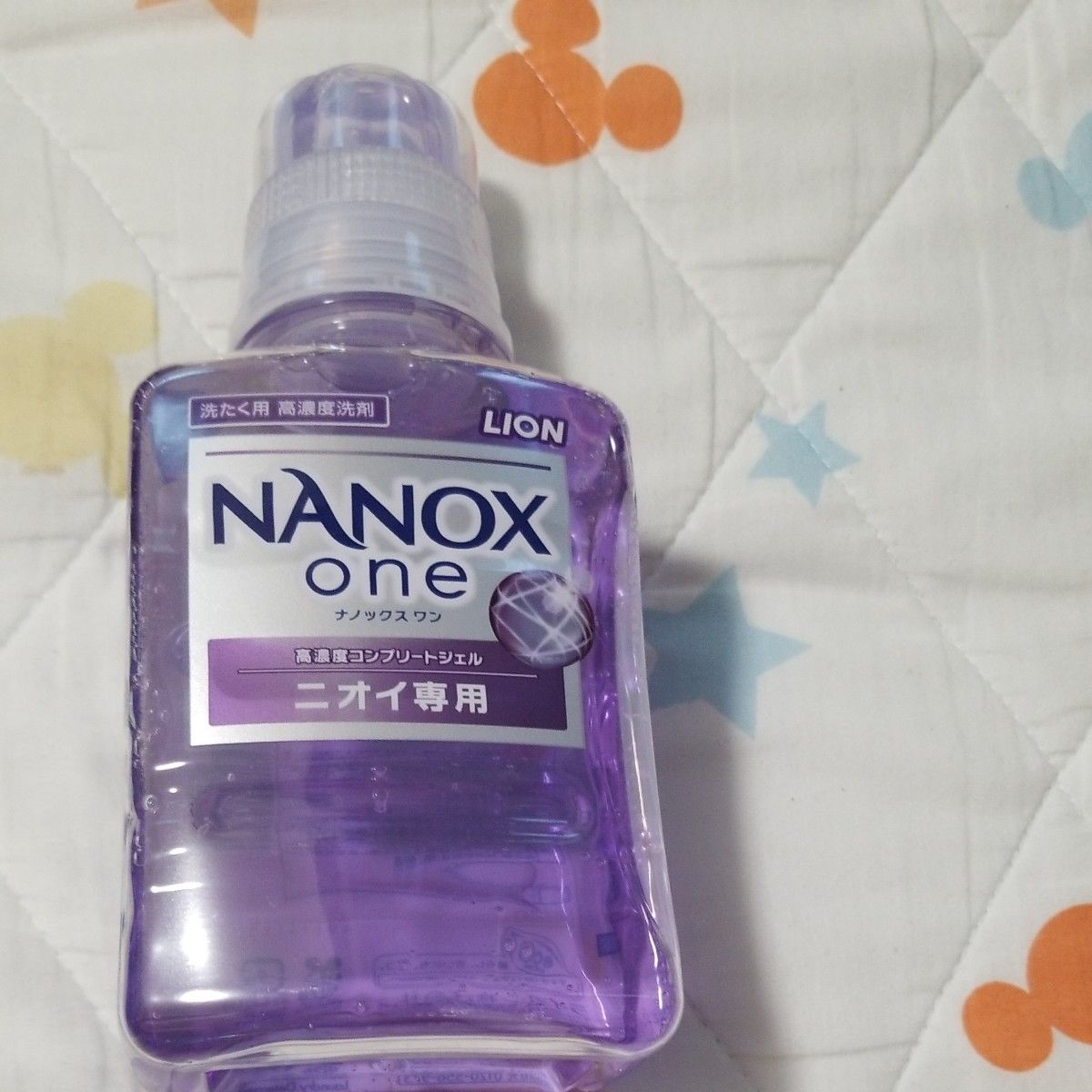 洗濯洗剤　ナノックスワン
