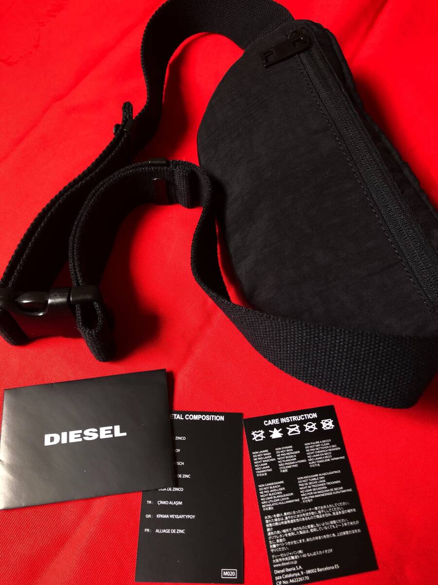 ●未使用 高級 DIESEL ディーゼル ロゴ ボディバッグ 黒 ショルダーバッグ メンズ レディース 即納 即決 55DSL ブラックゴールド●318_画像3