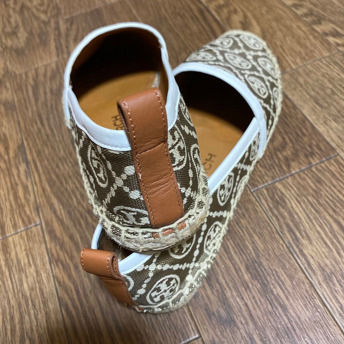 TORY BURCH トリーバーチ　フラットシューズ　8号 （24cm）美品