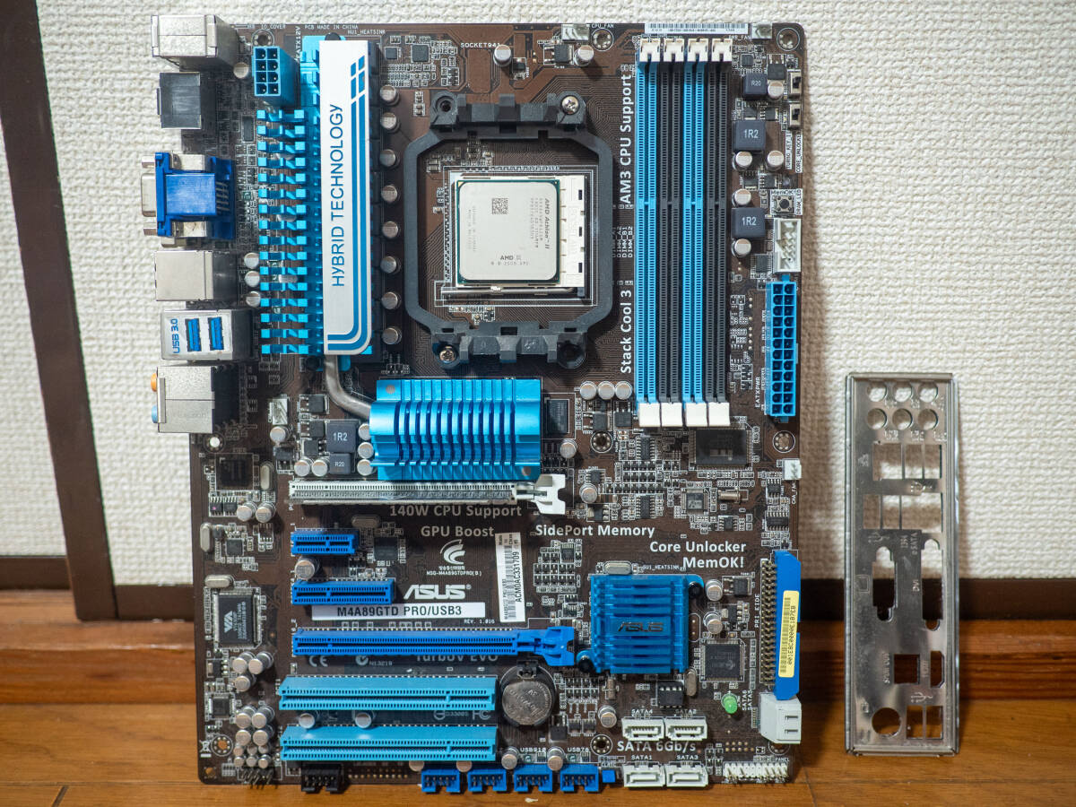 ASUS M4A89GTD PRO/USB3 + AMD Athlon II X4 Quad-Core 640 AM3マザーボードCPUセット　動作品_画像1