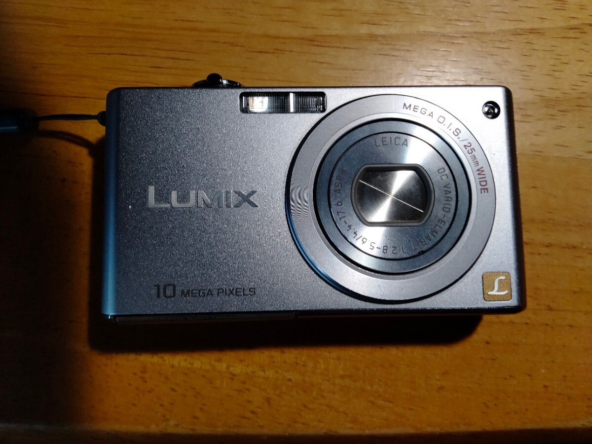 Panasonic コンパクトデジタルカメラ LUMIX FX35_画像2