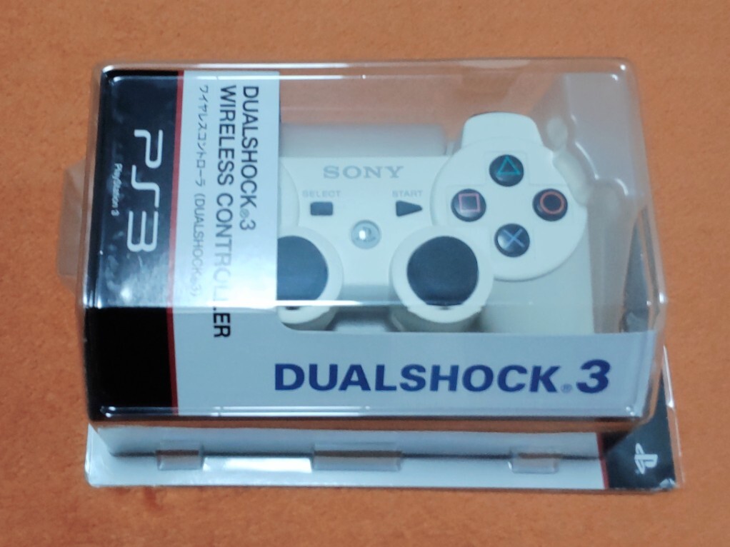 新品未使用☆即決☆PS3 ワイヤレス コントローラー DUALSHOCK3 ホワイト 純正品/SONY ソニー デュアルショック3 プレイステーションの画像1