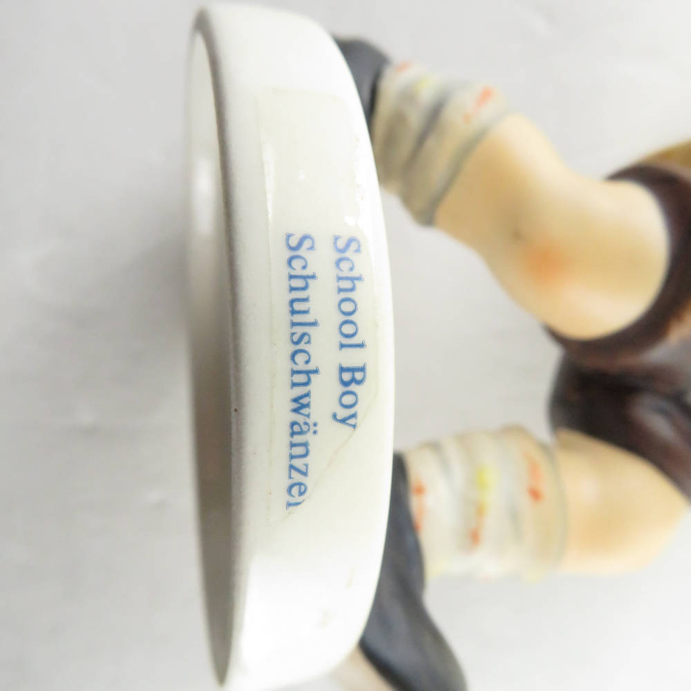 美品 Goebel ゲーベル 82/0 ランドセルを背負った少年 School Boy フンメル人形 オールド ヴィンテージ 置物 陶磁器 ドイツ SU5296U_画像5