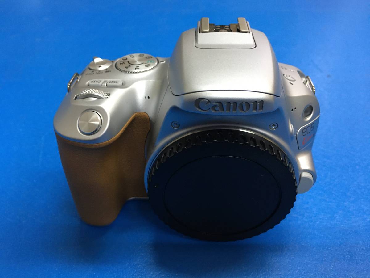 中古 キャノン CANON EOS Kiss X9 シルバー　ボディ