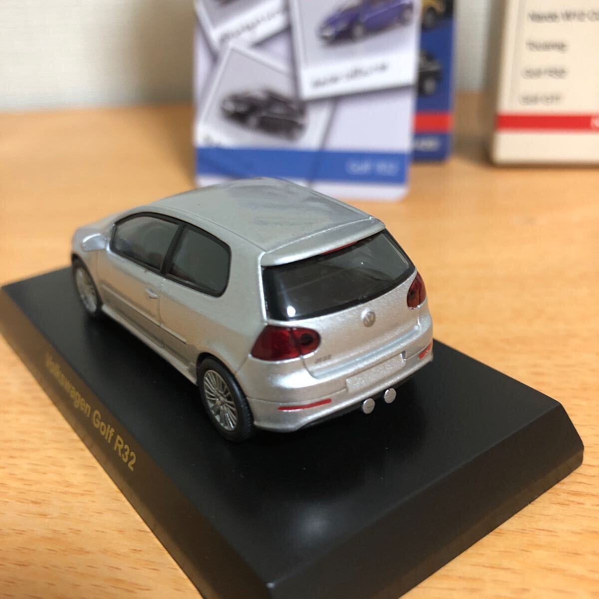 サークルKサンクス京商1/64 フォルクスワーゲン ゴルフGTI ゴルフR32 Touareg 3台_画像5