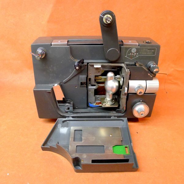 c252 プロジェクター 映写機 FUJICASCOPE M30 サイズ:幅約31cm 高さ約21.5cm 奥行約14cm/100_画像8