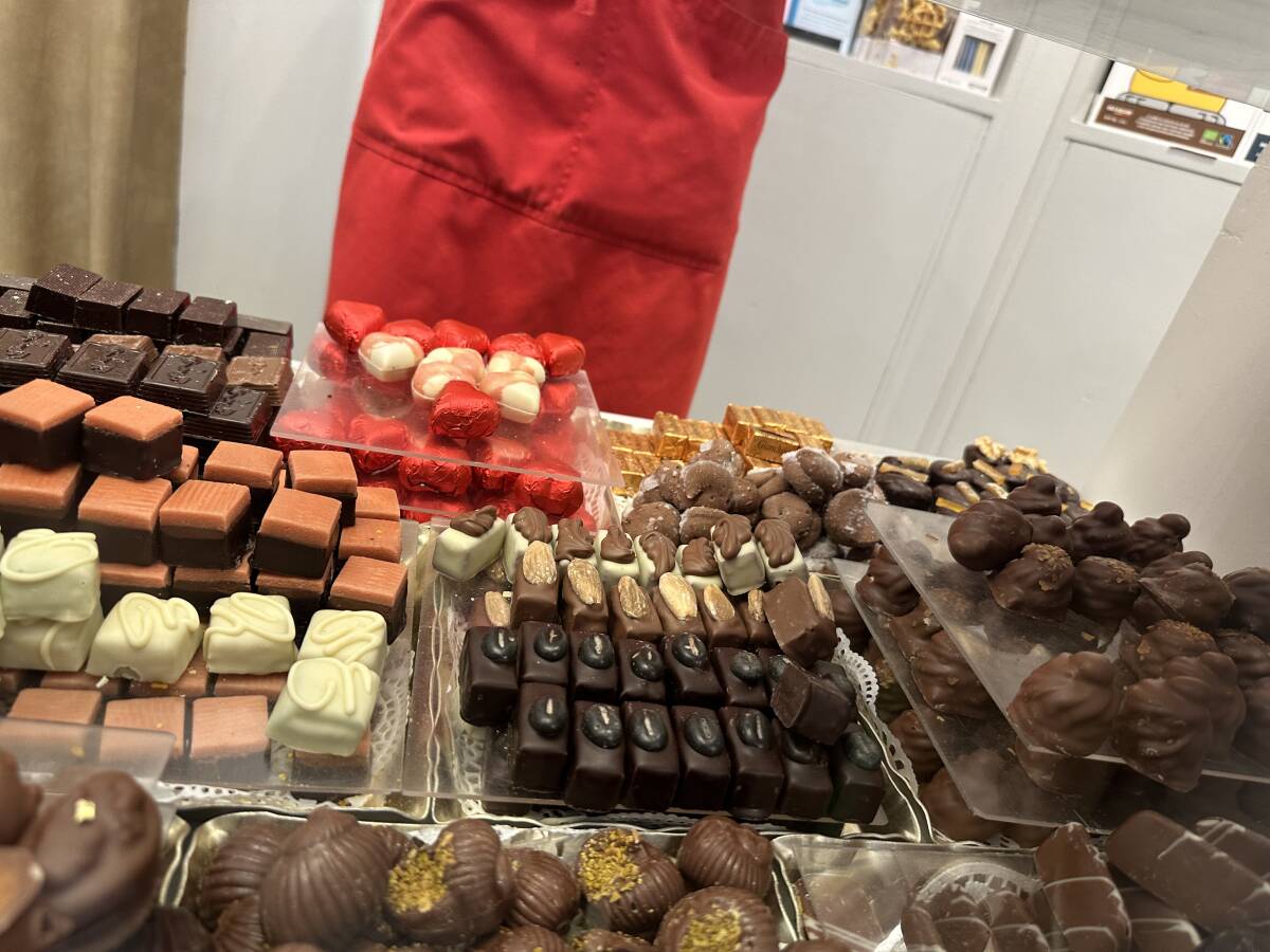 ベルギー購入★アントワープ★Elisa Chocolates エリサチョコレート★mixチョコレート込み238gの画像6