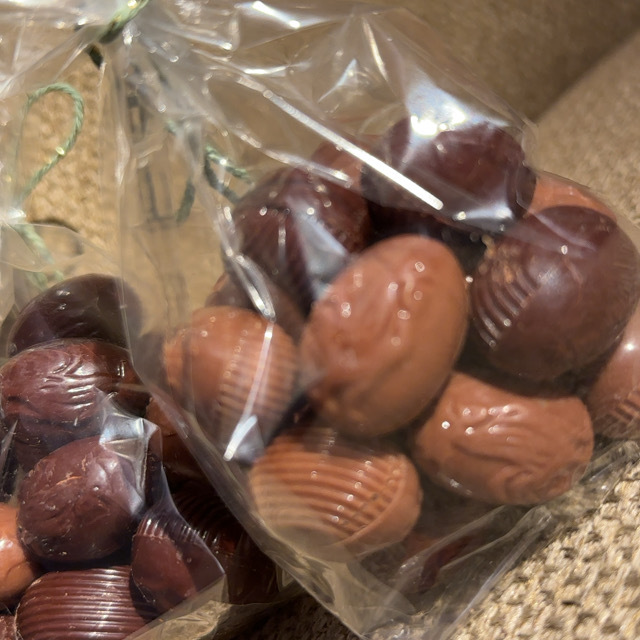 イースター限定★ベルギー購入★HD★ Hilde Devolder Chocolatier ヒルデ・デヴォルダー ★エッグ チョコ100g の画像3