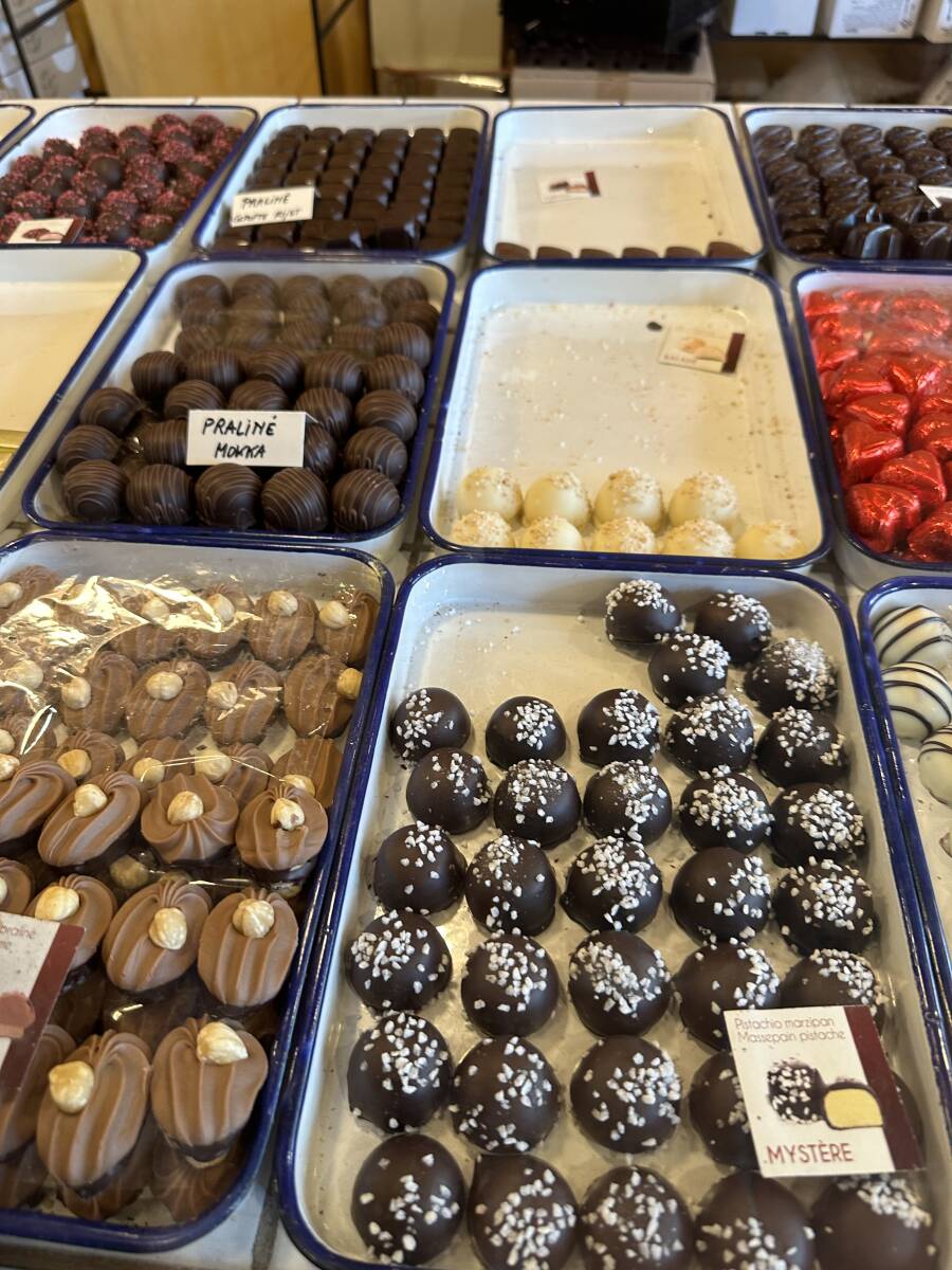 ベルギー購入★ゲント★BELFORT★mix チョコレート250g★ノイハウス ゴディバ レオニダス の画像4