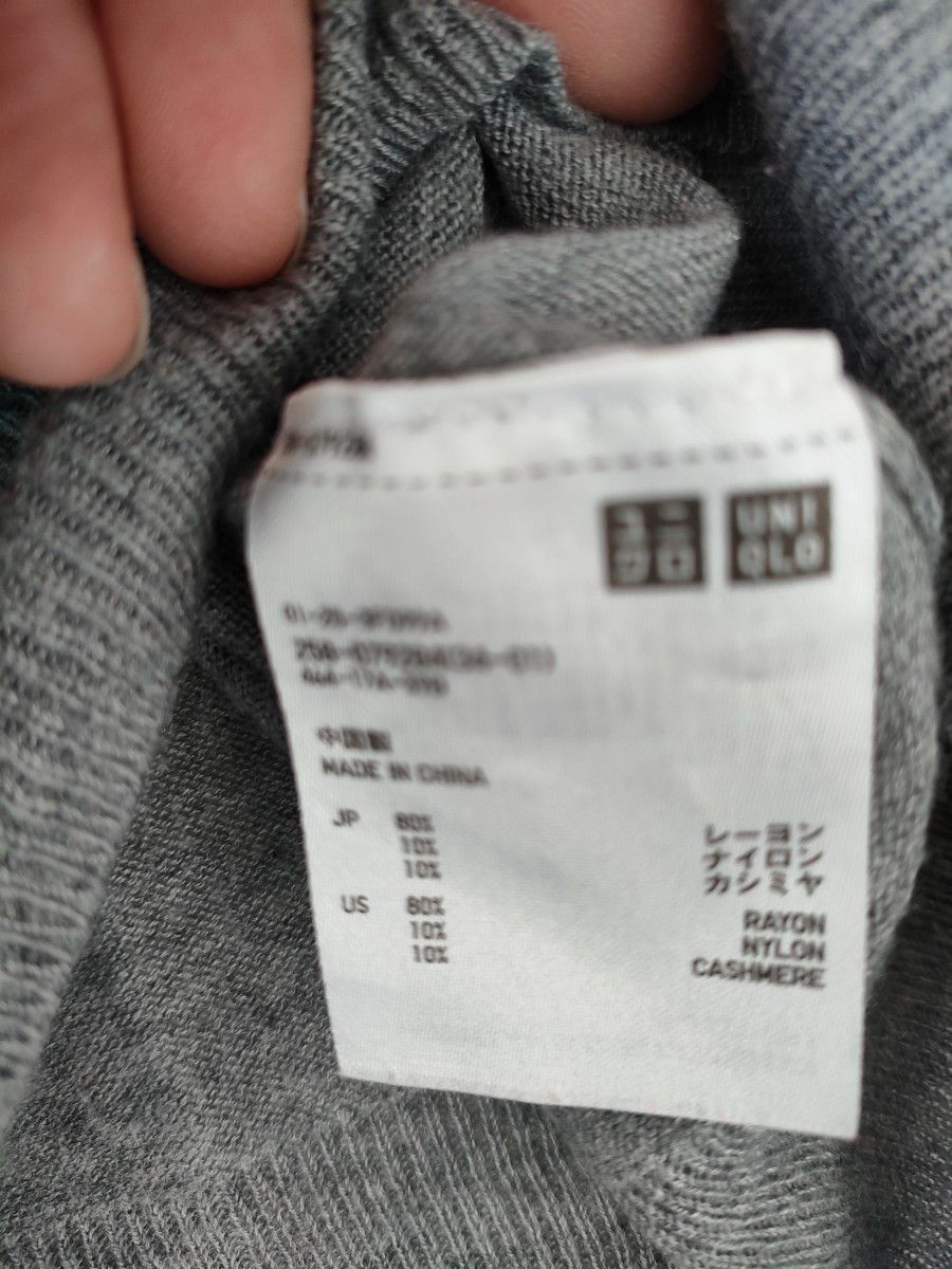 レディース　UNIQLO　ユニクロ　薄手カシミヤ混　ニット　L