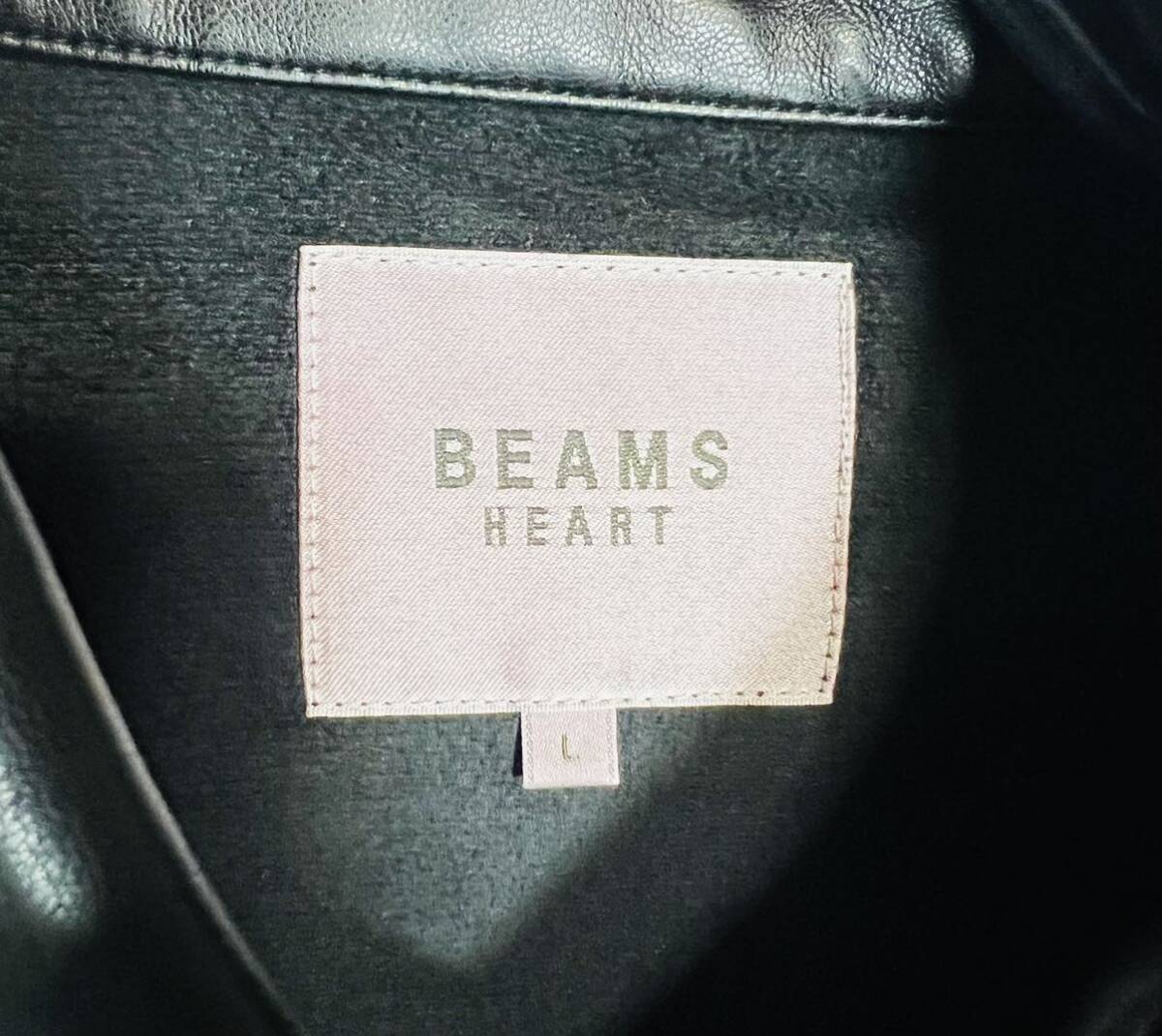 【極美品　変えボタン付き　定価12100円】BEAMS HEART / フェイクレザー CPOシャツ　Lサイズ　shirt BLACK Fレザー _画像7
