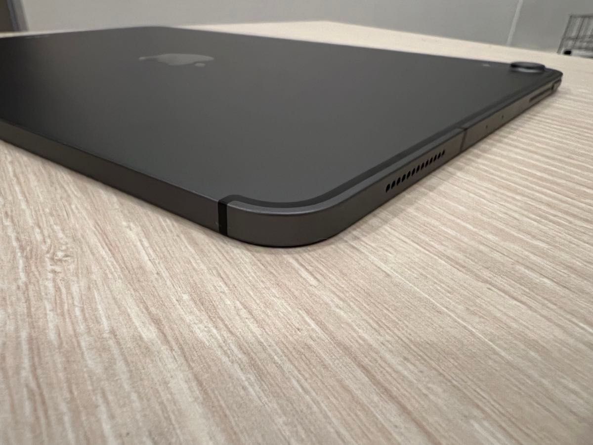 箱・付属品あり iPad Pro スペースグレイ 11インチ SIMフリー 箱・付属品あり iPad Pro スペースグレイ 11インチ SIMフリー