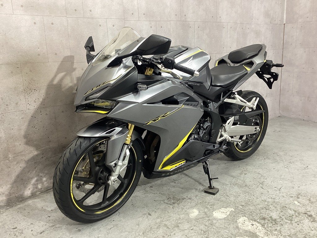 低金利2.9％～★美車★ホンダ CBR250RR・前タイヤ新品・ETC・フルカウル・割れ無し・スポーツ・インジェクション・MC51・ch9880の画像4