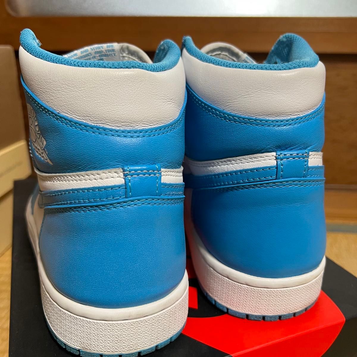 Nike Air Jordan 1 Retro High UNC