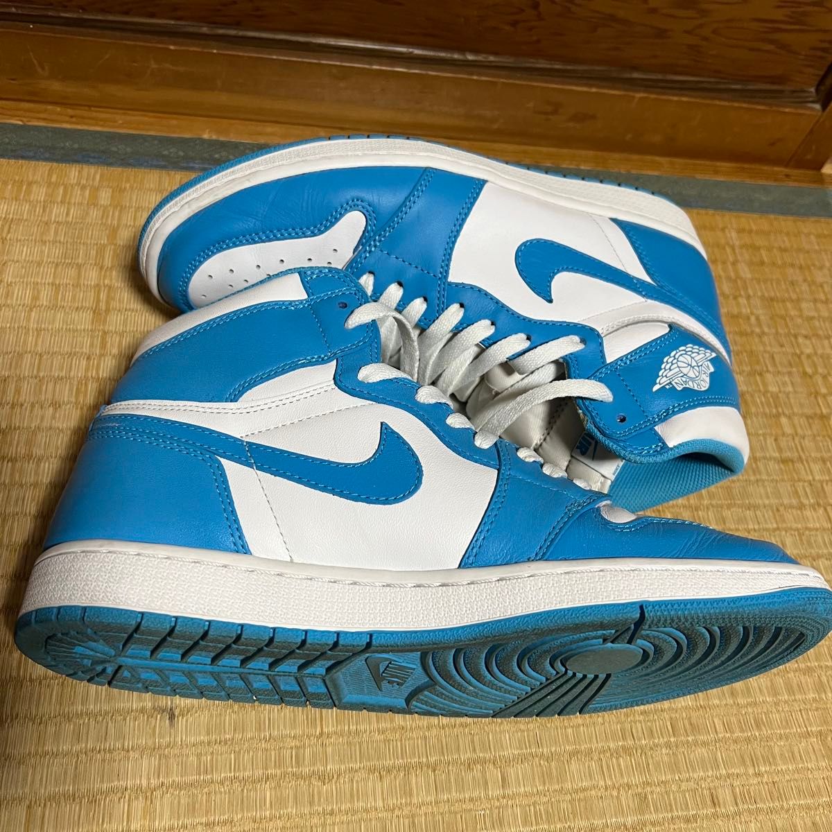 Nike Air Jordan 1 Retro High UNC