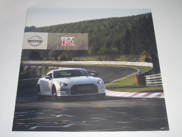 日産 NISSAN GT-R R35 2011年モデル 本カタログ 2010年10月 ☆美品の画像1