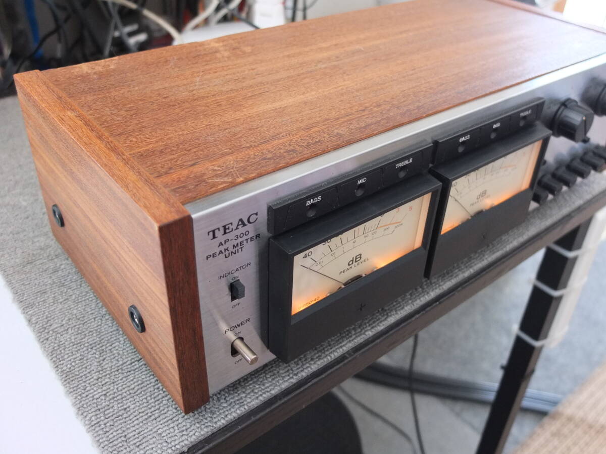 TEAC　AP-300　VUメーター　動作品_キズ少なくキレイです