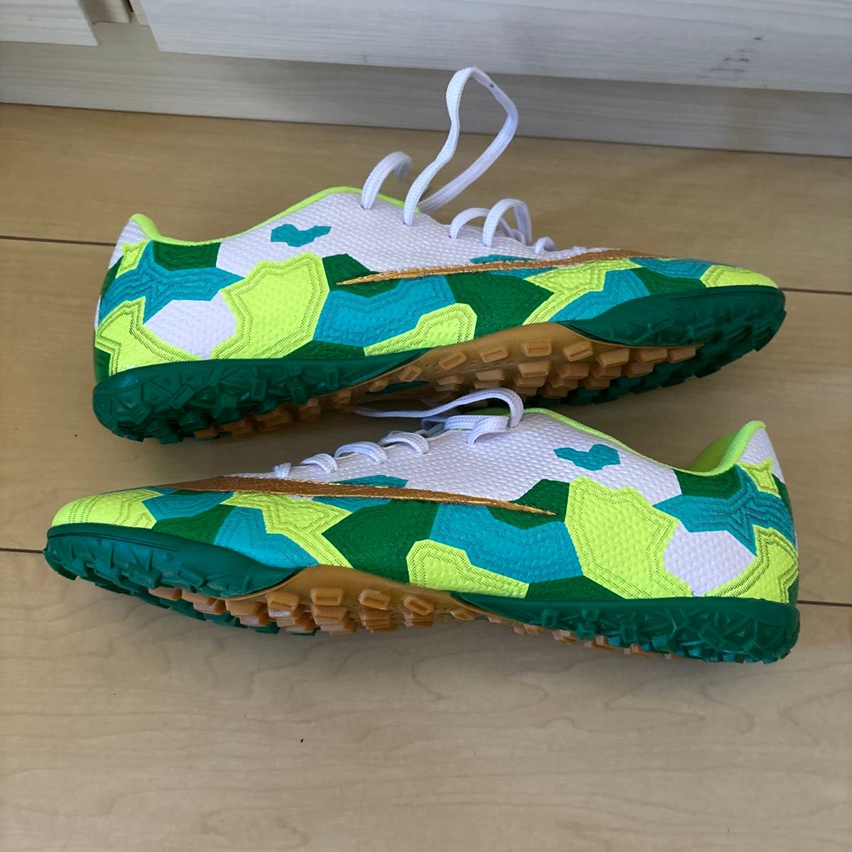 NIKE LOW ナイキ サッカー トレーニングシューズ 27cm|Yahoo NIKE LOW ナイキ サッカー トレーニングシューズ 27cm|Yahoo