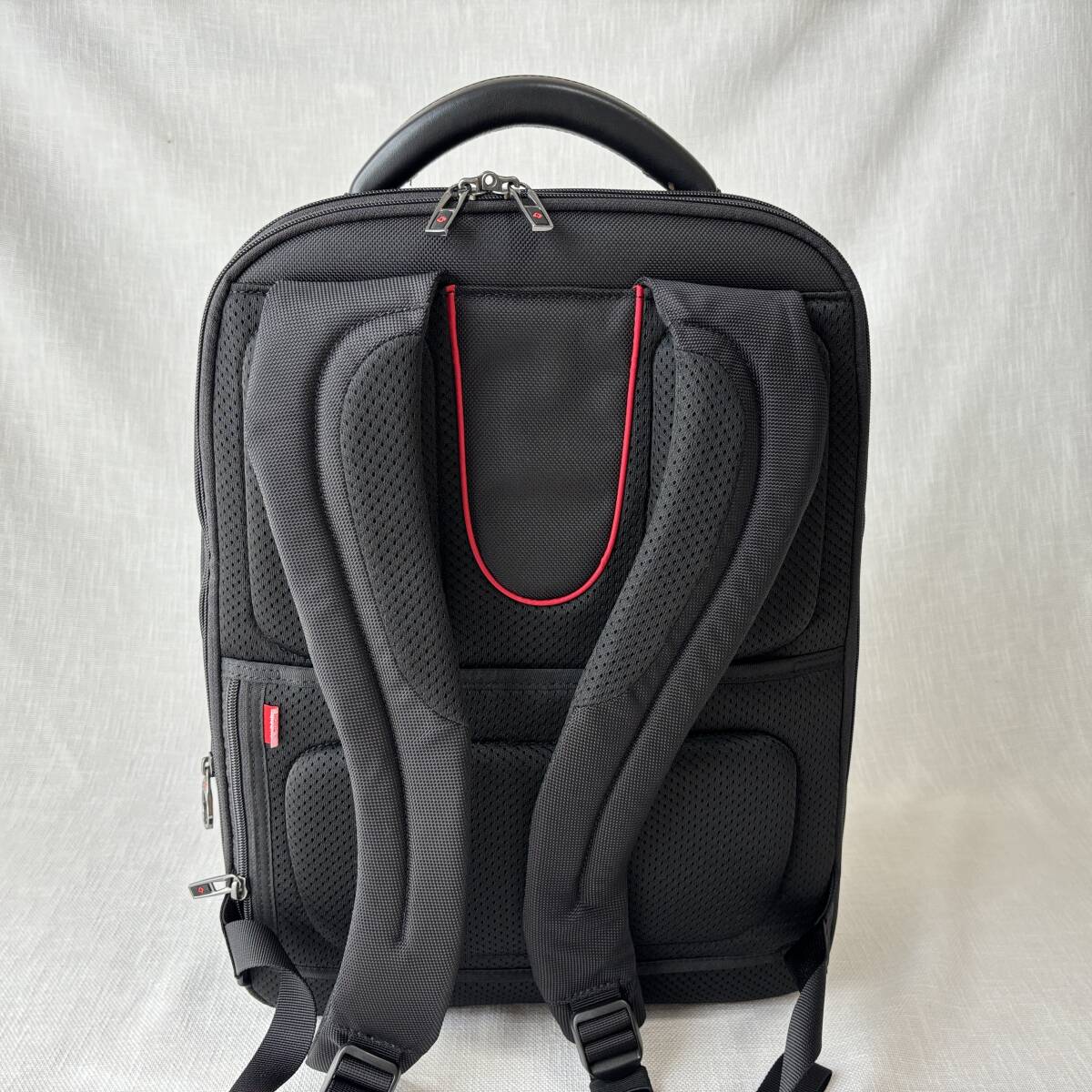 ■1円〜 ＜美品!!＞■SAMSONITE サムソナイト Pro-DLX5 ビジネスリュック 南京錠付 A4/PC収納 通勤 仕事 拡張可 ブラック 黒 CG7-09008