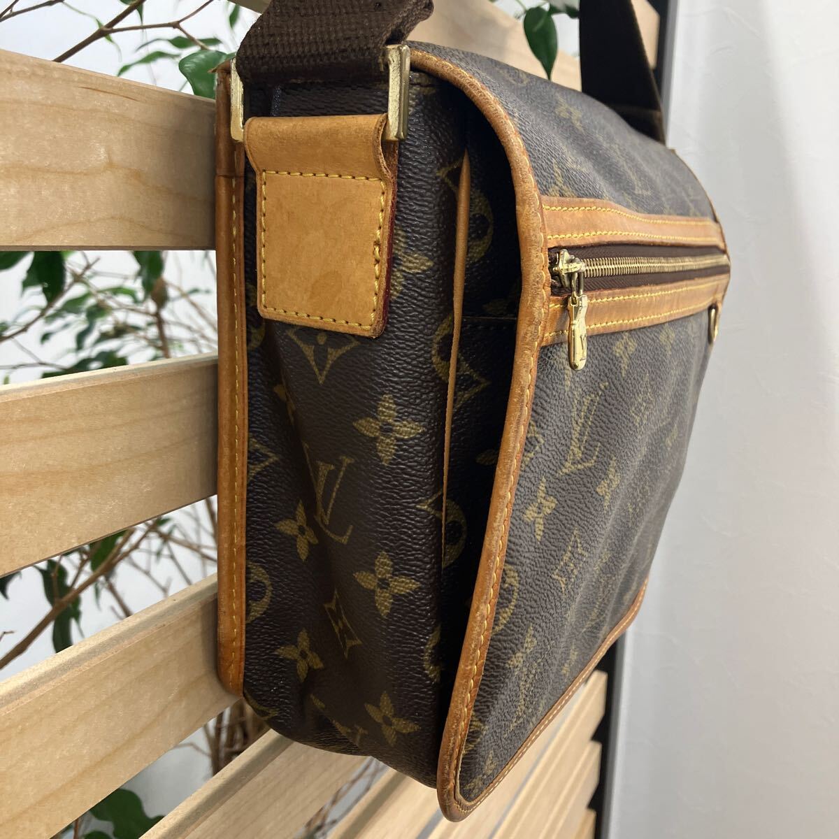 １円～　ルイヴィトン　Louis Vuitton　モノグラム　ボスフォール　メッセンジャー_画像2