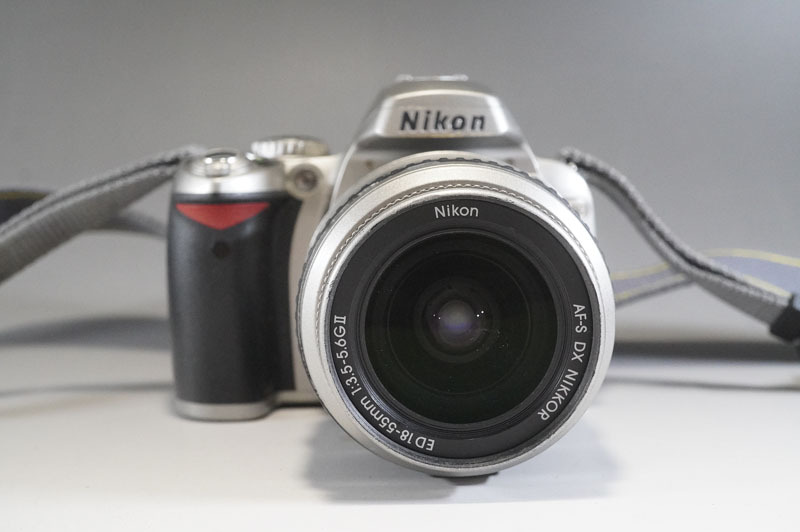1円~【588】Nikon／ニコン D40 ／LENDS AF-S DX NIKKOR ED 18-55mm 1:3.5-5.6GⅡの画像2
