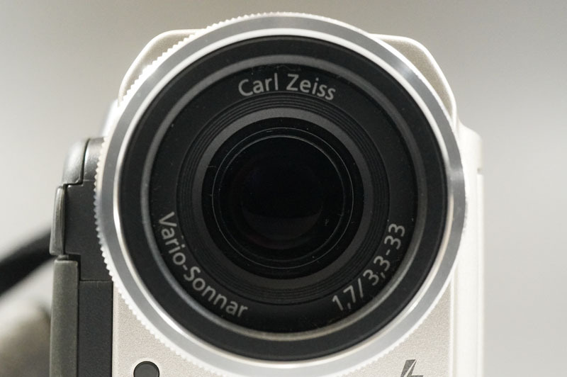 1円~【627】SONY／ソニー DCR-TRV10 デジタルビデオカメラレコーダー ／LENDS Carl Zeiss Vario-Sonnar 1.7/3.3-33の画像8