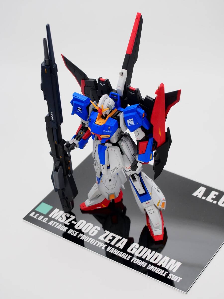 HGUC Zガンダム(ゼータガンダム) 塗装改修済み おまけの台座つき_画像4