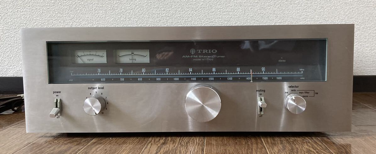 現状品 通電確認済み TRIO トリオ KT-7100 FM/AM チューナー ラジオの画像6